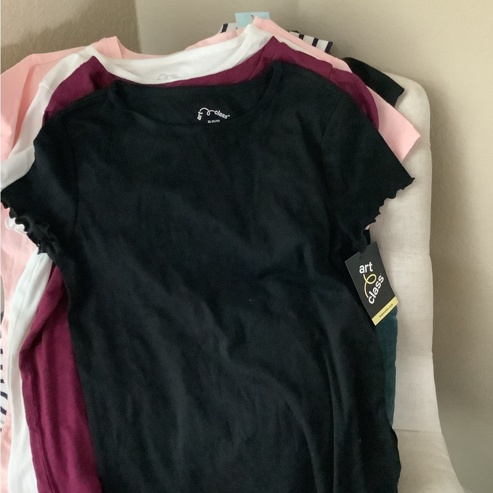 10 tees/tops from girls size 10-14